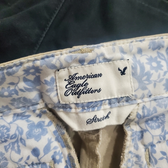 set of American eagle size 0 black and khaki shorts - Picture 3 of 10